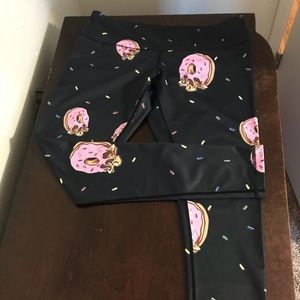 BeastWorx doughnut skull & sprinkle legging